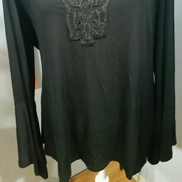 Top - Picture 2 of 2